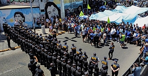 Arjantin'de tasarruf tedbirleri işçileri sokağa döktü