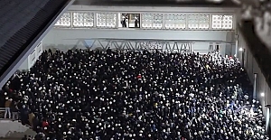 Menzil Şeyhinden gece 02:00'de gövde gösterisi