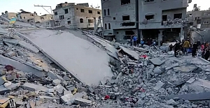 İşgalci İsrail, Ramazan'da katliamını sürdürüyor; Bir evi bombalayarak 36 sivili öldürdü