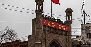 Kaşgar'daki tarihi cami, işgalci Çin Yönetimince eğlence merkezine çevrildi!