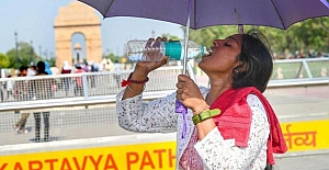 Hindistan aşırı sıcak havayla mücadele ediyor: Üç kişi hayatını kaybetti