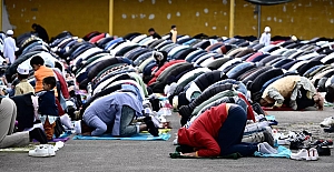 İtalya'da Müslümanlara ibadet engeli: "Dua edecek yerleri kalmadı"