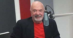 Televizyon dünyasının ünlü sunucusu Erkan Yolaç hayatını kaybetti