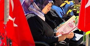 Şehitlik ve mezarlıklarda bayram! Yakınlarına dua ettiler