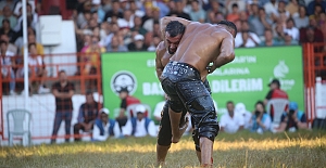 663. Tarihi Kırkpınar Yağlı Güreşleri'nde başpehlivanlığı Yusuf Can Zeybek kazandı