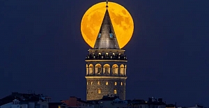 Süper Mavi Ay, Türkiye’de çarpıcı bir şekilde görüntüledi