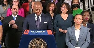 New York Belediye Başkanı ''Bir Türk yetkiliden lüks seyahat ve menfaatler'' için suçlandı