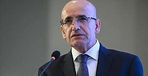 Mehmet Şimşek, "asgari ücret" sorusunu geçiştiriyor