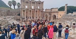 Bayram tatilinde müze ve ören yerlerini 1 milyon 50 bin kişi ziyaret etti