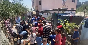 Açlıkla Sınanıyorlar: Gazze'de bir kap yemek için yaşam mücadelesi..