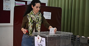 KKTC halkı Cumhurbaşkanı seçimi için sandık başında