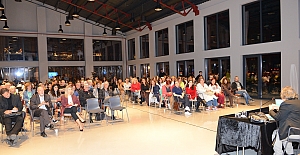 Nilüfer Felsefe Buluşmaları’nda kadın haklarına felsefi bakış