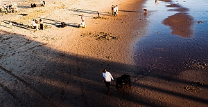 Zeki Demirkubuz’un Objektifinden: “Hayatta ve Fotoğrafta En İyi Pozu Yalnızlar Verir” Sergisi
