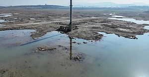 İzmir'in su ihtiyacının yüzde 45'ini karşılayan Tahtalı Barajı'nın doluluk oranı yüzde 1!