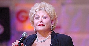 Sevilen sanatçı Muazzez Abacı hayatını kaybetti