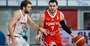 12 Dev Adam Dünya Kupası Elemeleri'nde İsviçre'yi 85-60 yendi