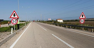 Kara yollarında 58 bin hız levhası kaldırıldı