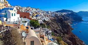 Altın Vize programı sayesinde Türklerin Yunanistan'da oturum iznine olan ilgisi hızla artıyor.