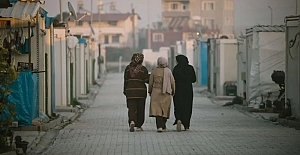 Konteyner kentlerde kalanlar anlatıyor: 'Üç yıldır evim diyebileceğim bir yer yok'