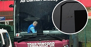 Trabzonspor otobüsüne taşlı saldırı