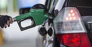 Benzin ve motorine dev zam: TÜPRAŞ dağıtım şirketlerine bildirdi