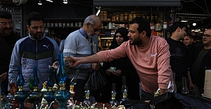 Irak'ta artan elektrik kesintileri nedeniyle halk "lale" lambalarına yöneldi