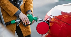 İran'a saldırılar petrol fiyatlarını ve piyasaları nasıl etkiliyor?