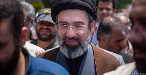 İran'ın yeni lideri Ali Hamaney'in oğlu Mücteba Hamaney oldu