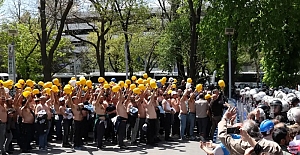 Doruk Madencilik işçilerine polis müdahalesi: İki sendika yöneticisi gözaltına alındı