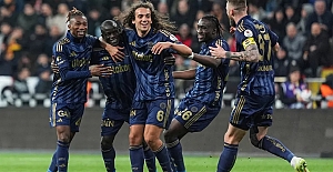 Fenerbahçe'nin zirve inadı sürüyor: Kayseri'de 4 gollü galibiyet