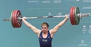Milli haltercimiz Yusuf Fehmi Genç "Avrupa Şampiyonu" oldu