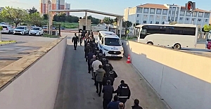 Müdür kendi okulunu soydu! Öğretmen maaşlarından 52 milyon liralık vurgun iddiasına 18 tutuklama!