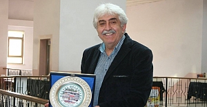 Şair M. ZEKİ BAYRAKTAR yazdı: "Nostalji 2"