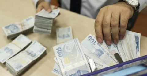 Bankalar piyasasında mevduat ve krediler düşüş gösterdi