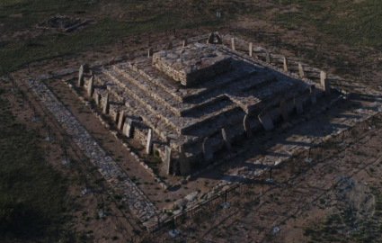 Türk tarihini değiştirebilecek keşif: 3 bin 400 yıllık piramit bulundu