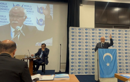 Saraybosna'da  gerçekleşen "Dünya Uygur Kurultayı" toplantısında heyecan ve duygu yoğunluğu yaşanıldı