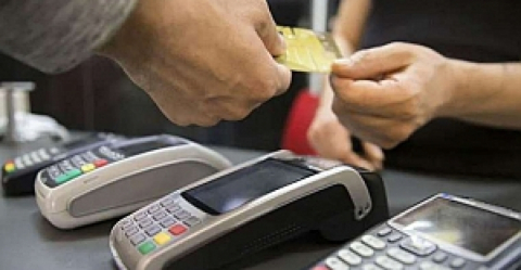 Kredi kartıyla ödemede 'yüksek komisyon ve ek ücret' istemek kanuna aykırı