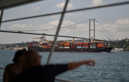 Türk bayraklı tanker Ukrayna'da drone'larla vuruldu