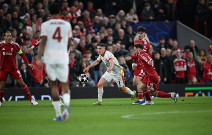 Galatasaray, Liverpool'a 4-0 yenilerek UEFA Şampiyonlar Ligi'ne veda etti