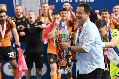 Acun Ilıcalı'nın Hull City'si Premier Lig'de
