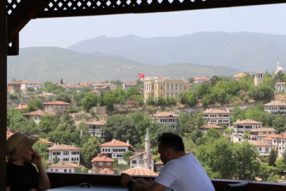 Deniz tatili isteyenler değil, kültür meraklıları akın ediyor: Yer kalmadı