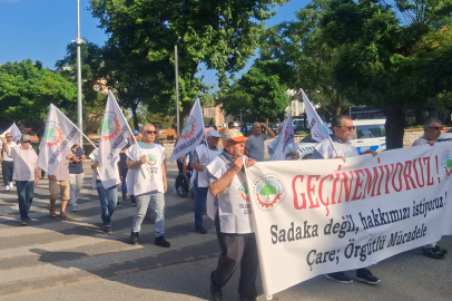 Emeklilerden 'geçinemiyoruz' yürüyüşü