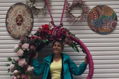 Şair SERAP SAYLAM ŞEN yazdı: "Baharlar Sundum Sana.."