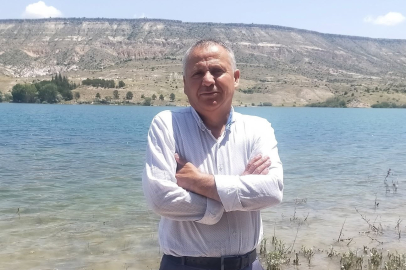 Şair BEKİR YILDIRIM yazdı: "Şu Bizim Oğlan Hoca Olmuş.."