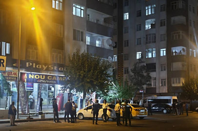 Diyarbakır Kayapınar'da silah sesleri:  Otomobilden rastgele ateş açıldı ve 3 vatandaş yaralı