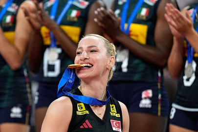 Avrupa basını, A Milli Kadın Voleybol Takımı'nın şampiyonluğuna geniş yer verdi