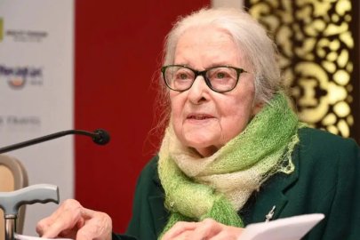 Türkiye'nin Felsefe Hocası Prof. Dr. İoanna Kuçuradi hayatını kaybetti