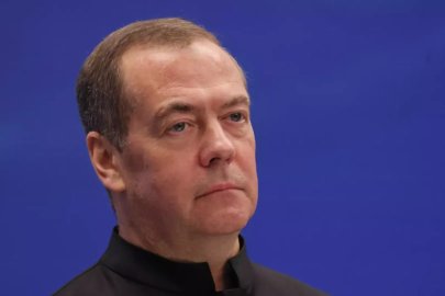 Medvedev: Dünya, Batı'nın kendi düzenini dayatmasından yoruldu