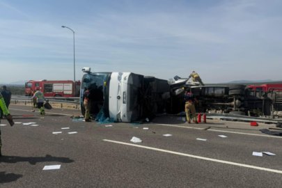 Manisa'da yolcu otobüsü ile çekici çarpıştı: 11 ölü, 27 yaralı