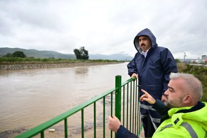 Bursa Yıldırım'da sağanak ve sel baskını seferberliği